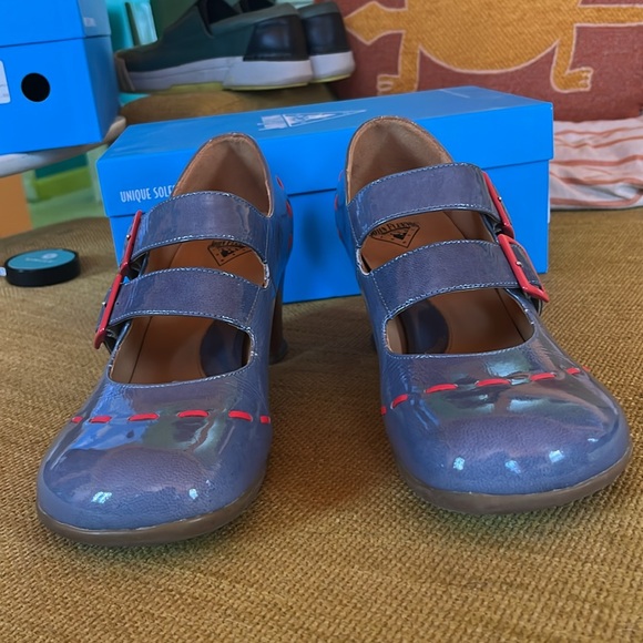 Fluevog Blue & Red Cavalieri w11 - Picture 2 of 8